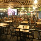 Clientela. Los sectores que hace una semana se encontraban llenos de extranjeros por la Copa Libertadores, ahora lucen vacíos por el toque de queda y la inseguridad reinante en la ciudad.