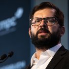 Fotografía de archivo en la que se registró al presidente de Chile, Gabriel Boric, en Santiago de Chile. EFE/Alberto Valdés