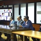 Audiencia. Wilson Pástor (c) junto a los abogados Juan Pablo Albán (i) su defensor y Paúl Ocaña, en la Corte.