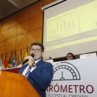 David Castellanos. Catedrático de la Maestría de Gestión Financiera y Administración de Riesgos Financieros de la Universidad Andina presentó el reporte.