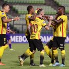Damian Díaz de Barcelona celebra un gol, en una fotografía de archivo.
