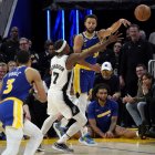 Stephen Curry ha tenido problemas para encontrar un socio determinante en esta campaña.