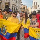 Hinchada ecuatoriana en Doha.