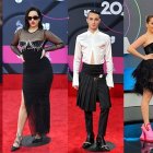 Las figuras musicales del momento también llamaron la atención por sus prendas de vestir.