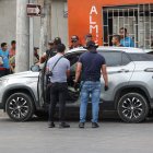 Un menor de 13 años murió el miércoles por una bala perdida en medio de un caso de sicariato.