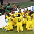 Los tricolores celebraron juntos la victoria contra Qatar en el duelo inaugural de la Copa del Mundo.