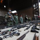 Decomiso. El Ejército ecuatoriano destruyó, el viernes pasado en Guayaquil, más de 2.500 pistolas, rifles y fusiles que fueron incautados.