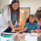 El maestro elegido debe ser un profesional con altos estándares y valores.