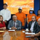 Enrique Chávez, presidente encargado de la ID, se reunió este 24 de noviembre  con los dirigentes de provincias para tomar nuevas resoluciones.