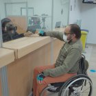 Hecho. Desde este mes ya no se emiten nuevos carnés de discapacidad. La información ahora aparece en la cédula de identidad de cada persona.