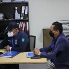 Postulación. El abogado Luis Lagla fue uno de los que se presentó la tarde del viernes del 25 de noviembre para inscribirse.