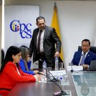 Hernán Ulloa, Francisco Bravo, María Fernanda Rivadeneira e Ibeth Estupiñán regresaron al CPCCS el miércoles 23 de noviembre luego de que el juez de La Concordia, Ángel Lindao Vera, les concedió medidas cautelares.