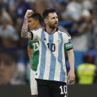El argentino Lionel Messi celebra el primer tanto en la victoria ante los aztecas.