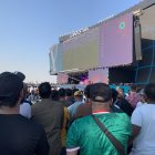 Los aficionados de varios países acuden diariamente al FIFA Fan Fest.
