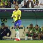 Neymar está lesionado y no jugará hasta los octavos de final del Mundial.