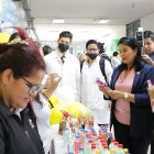 Los migrantes se capacitaron en la elaboración de desinfectantes, perfumes y aromas, en 80 horas.,