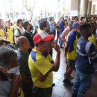 Hinchas ecuatorianos presenciando el encuentro entre Senegal y Ecuador