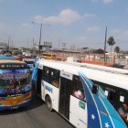 Tráfico. Los carriles estaban saturados en la vía a Daule por un accidente de tránsito que se dio la mañana de ayer.