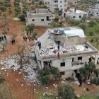 Un edificio destruido después de una misión antiterrorista realizada por las Fuerzas de Operaciones Especiales de EE. UU. en Atmeh, Siria, el 3 de febrero de 2022.