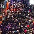 La gran acumulación de personas en un callejón provocó la estampída y las muertes