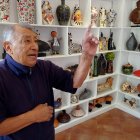 Taller. En su taller exhibe toda su producción. 2. Oficio. El artista en pleno trabajo creativo.