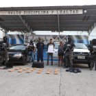 Los tres capturados fueron presentados ante las autoridades judiciales competentes.