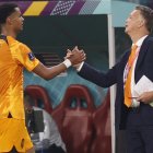 El entrenador de Países Bajos cree que su equipo tiene lo necesario para salir campeón