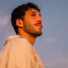 A 30 minutos del estreno en Youtube, el video ya alcanza más de 10 mil reproducciones.