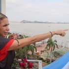 La prefecta Susana González explica sobre el peligro aviario