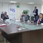 Júbilo. Los cuatro consejeros destituidos por la Asamblea aplauden al momento de conocer el fallo del juez que los restituyó en sus cargos.