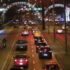 as avenidas se engalanan con el colorido de la Navidad, un respiro a la inseguridad que vive el sur de la ciudad  ... FD: CARLOS KLINGER .. 7-12-2022