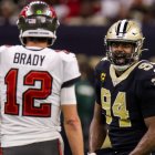 Cameron Jordan (d), jugador de los Saints, sancionado por fingir una lesión.