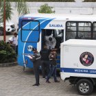 Ciudadano asesinado en un bus en Av León Febres Cordero. A la altura de la estación de bomberos de la puntilla.