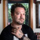 Lalo Rodríguez, una de las primeras figuras en interpretar la salsa erótica, muy popular a inicios de la década del 90.