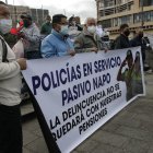Protestas. La pérdida de dinero ha generado manifestaciones. El Isspol agrupa a 80.000 afiliados y jubilados.
