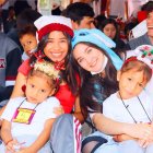 Los estudiantes de La Moderna agasajaron a niños de dos escuelas.