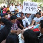 Familiares de los fallecidos en Perú por la crisis que vive el país se reúnen para honrar a sus seres queridos y pedir la renuncia de la actual presidenta, Dina Boluarte