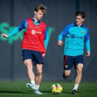 Frenkie De Jong, volante del FC. Barcelona, durante las sesiones de entrenamientos.