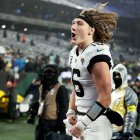 Trevor Lawrence, jugador de Jacksonville, fue clave para el triunfo ante los Jets.