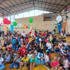 Algarabía. El grupo Regalando Sonrisas este año festejó la Navidad con 480 niños de varios barrios de la Isla Trinitaria, sur porteño.