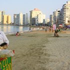 Situación. Otros años, para estas fechas, ya había turistas en las playas y la capacidad hotelera estaba copada al máximo. Ahora no es así. 
============01 Títulos principales 64 pts (32448359)============
La