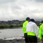 La Policía realizó la búsqueda de las víctimas en el lugar.