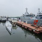 El semisumergible llevaba decenas de bultos que contenían bloques de droga, según las auoridades.