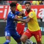 La temporada pasada (2022), Caín Fara fue titular en Aucas.