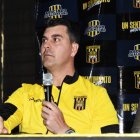 Ismael Rescalvo, durante su presentación como técnico del The Strongest boliviano.