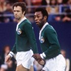 Franz Beckenbauer y Pelé coincidieron en el fútbol norteamericano.