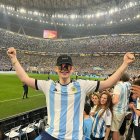 El reconocido productor Bizarrap estuvo presente en todos los partidos que jugó la selección argentina en el mundial de Qatar 2022