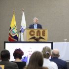 Inducción. Pablo Galarce, representante de la ONU en Ecuador capacitó durante este miércoles una inducción a los moderadores de los próximos debates.