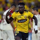 Érick Castillo dejó Barcelona para fichar por Aucas.