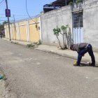 Machala. Una madre iba a recoger a su hija a la escuela y en el camino, la asesinan a tiros.